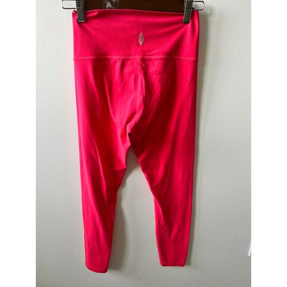 Free People Movement leggings measurements included - Picture 3 of 6
